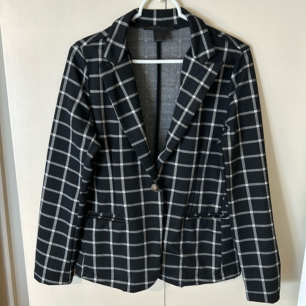 Coco and Shay Plaid Blazer New Without Tags